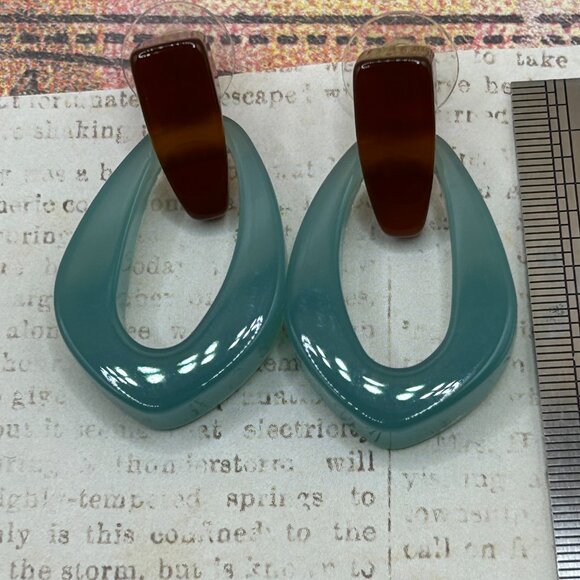 J. Crew Signed Designer Bold Resin Lucite Aqua Blue Amber Drop Hoop Earrings - Picture 8 of 14